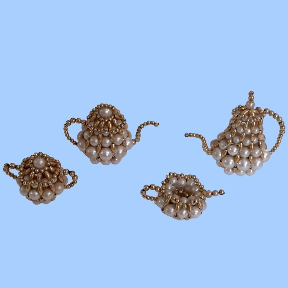 Pearl and gold beaded handmade tea set